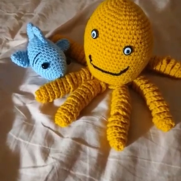 Crochet stuffed animals and dolls, muslin dolls with customizable cloths. - Picture 3 of 6